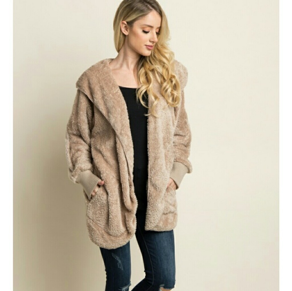 LAST 1!! Taupe Sherpa jacket - Picture 2 of 8